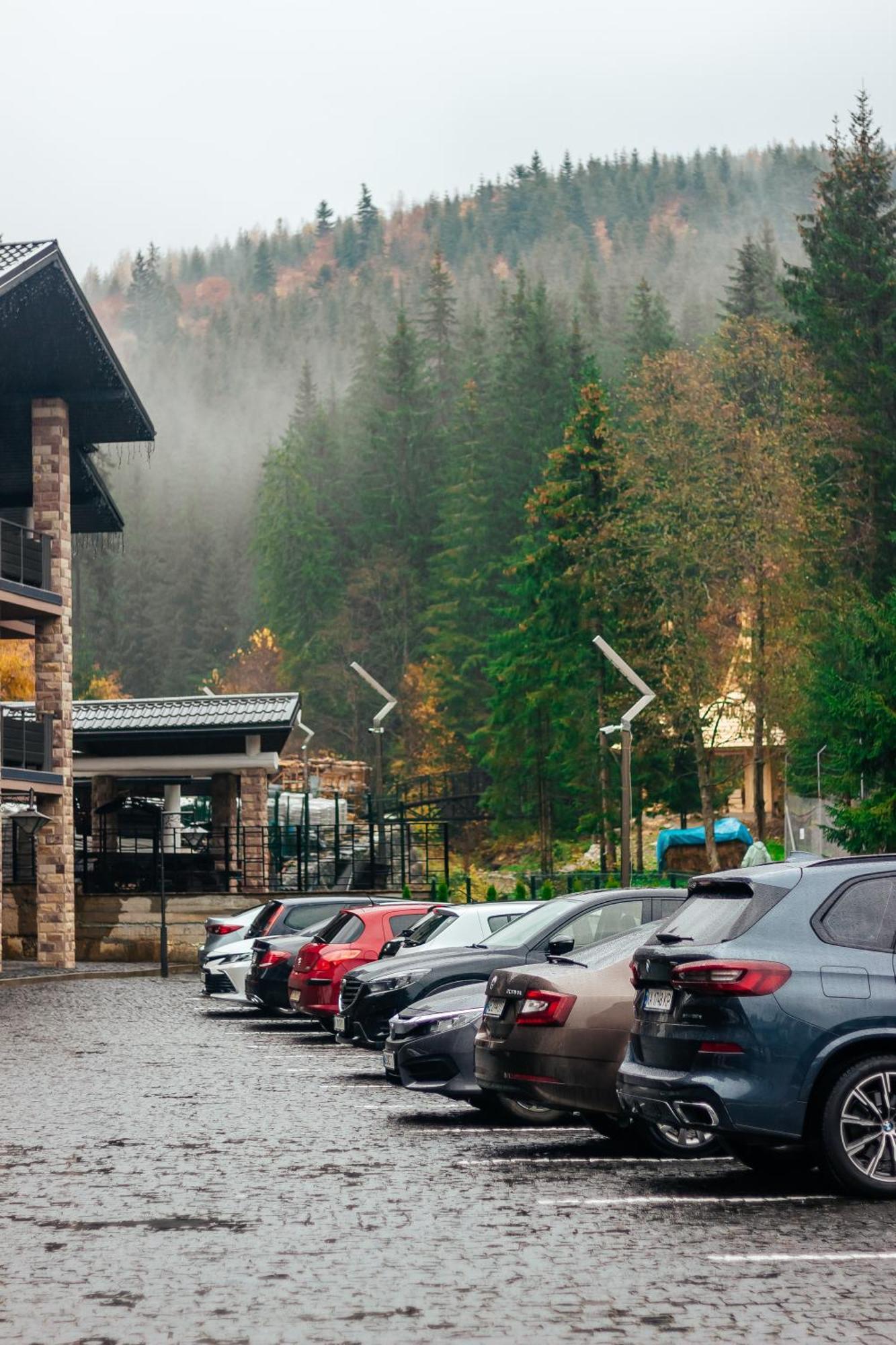 Westhills Cottage Town & Spa Буковел Екстериор снимка