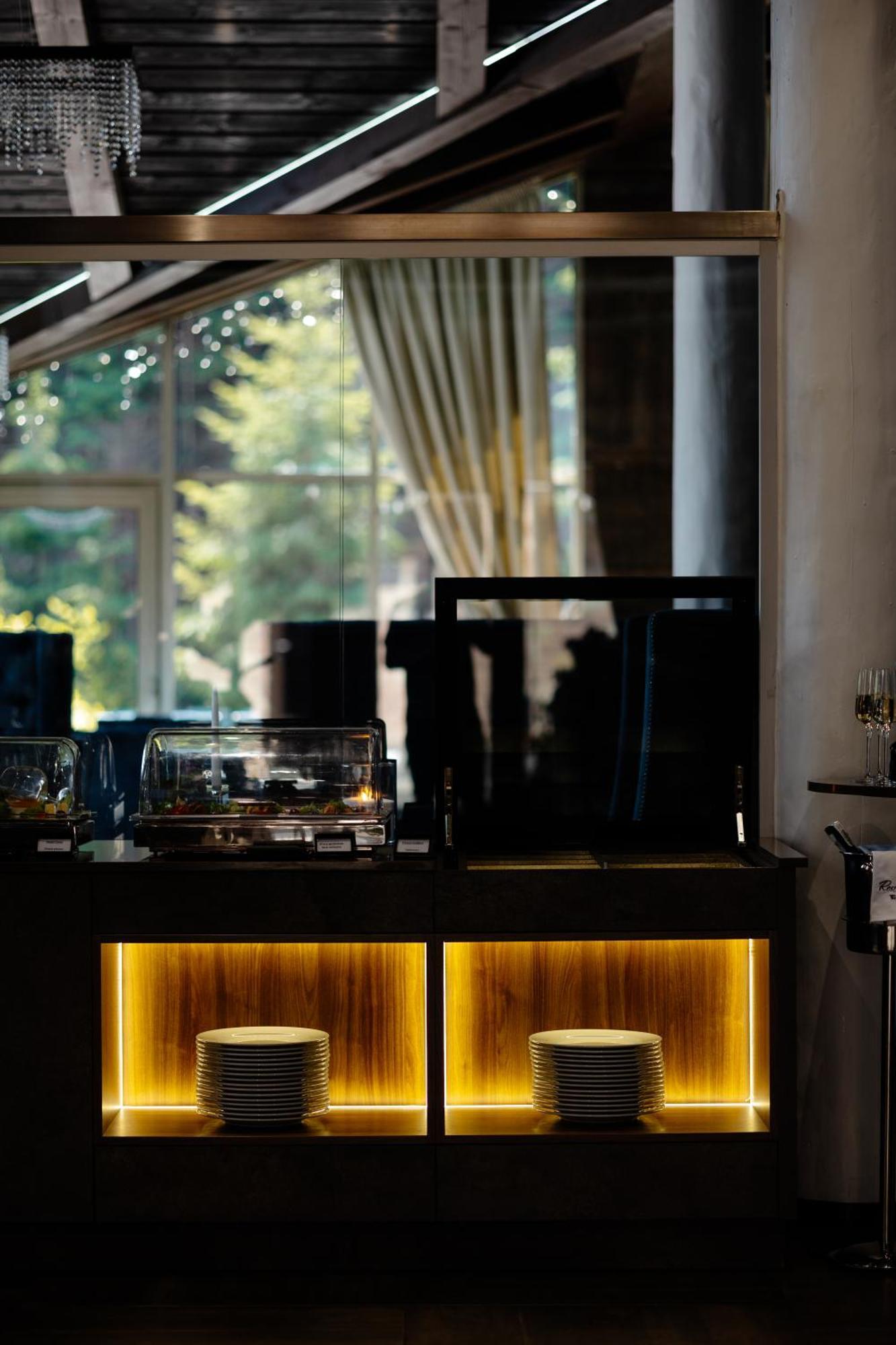 Westhills Cottage Town & Spa Буковел Екстериор снимка