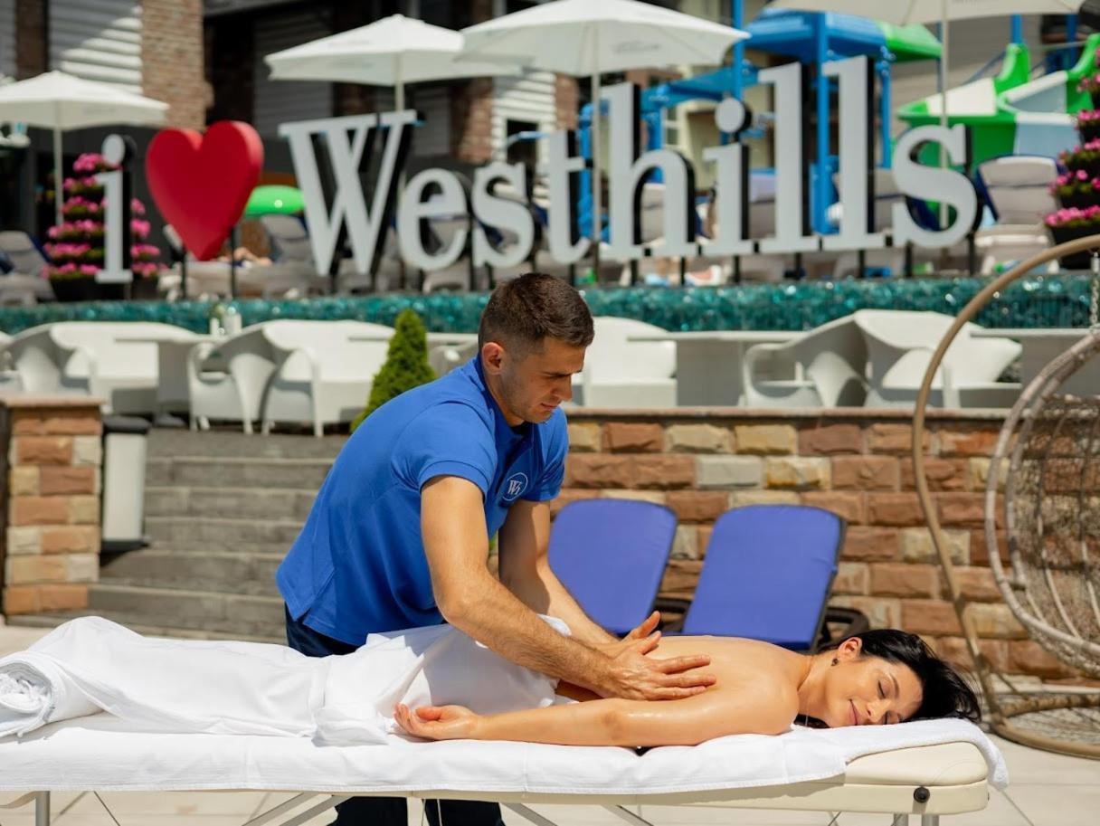 Westhills Cottage Town & Spa Буковел Екстериор снимка