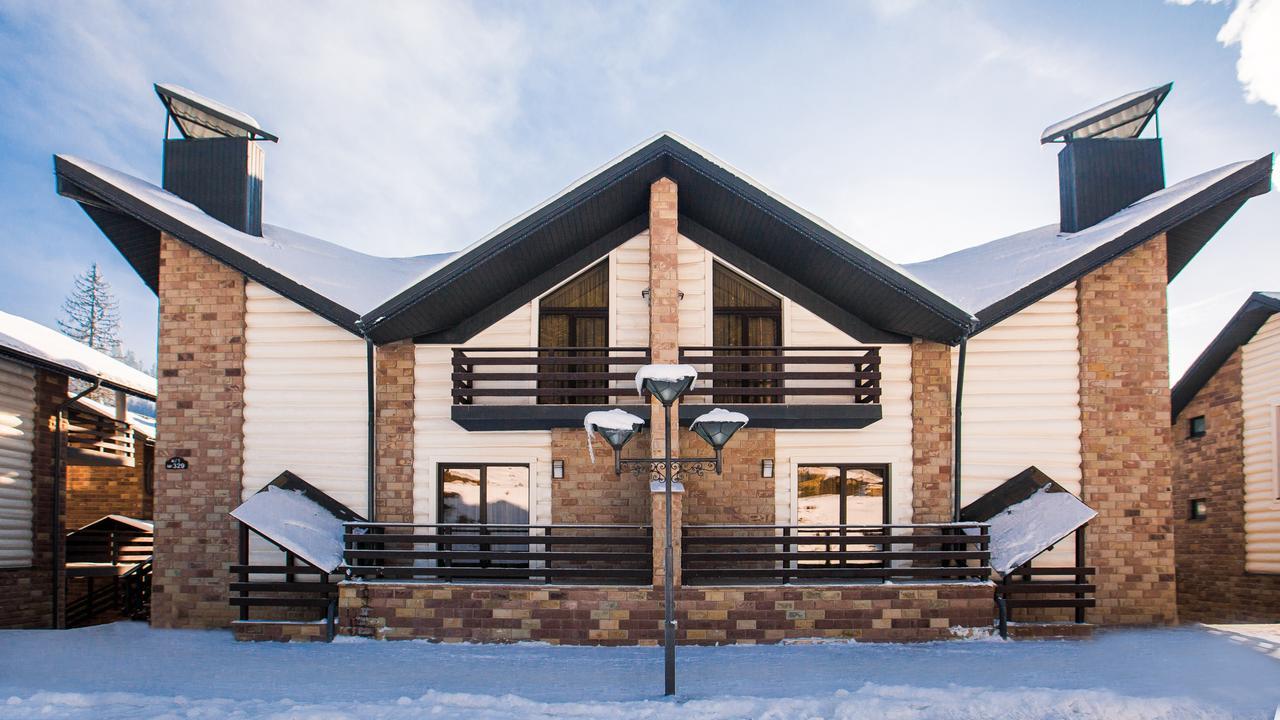 Westhills Cottage Town & Spa Буковел Екстериор снимка