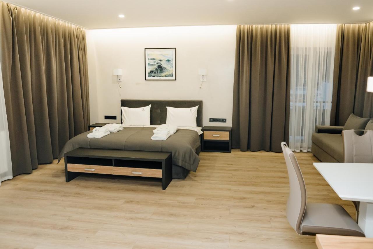 Westhills Cottage Town & Spa Буковел Екстериор снимка
