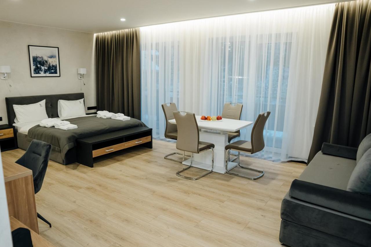 Westhills Cottage Town & Spa Буковел Екстериор снимка